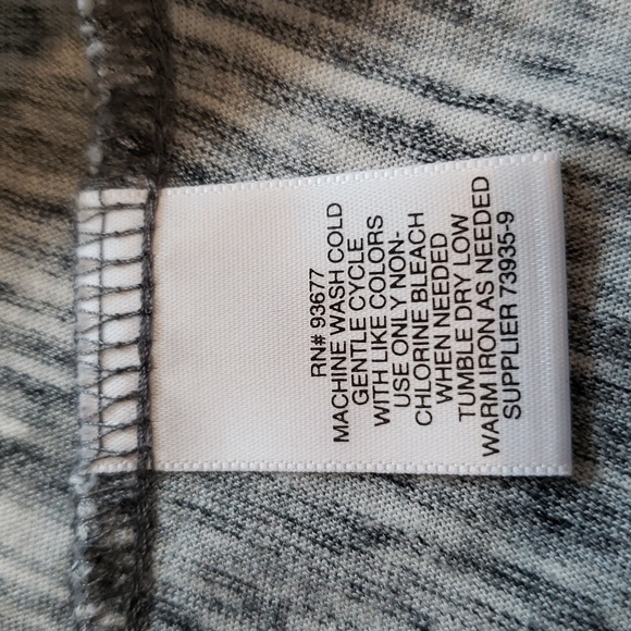 Liz Claiborne Lightweight Button Up Blouse Size Small Petite - Picture 11 of 12